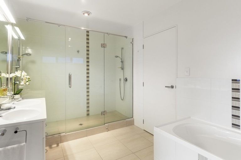 Photo of property in 16 La Colina Place, Bethlehem, Tauranga, 3110