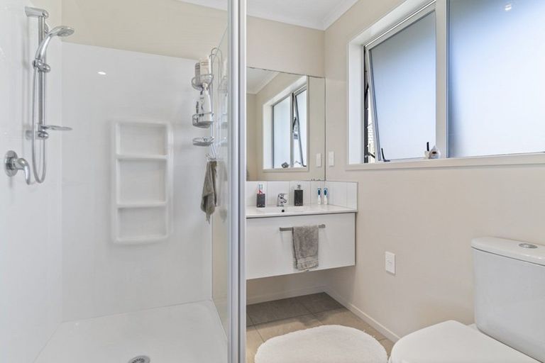 Photo of property in 98 Grenada Street, Mount Maunganui, 3116