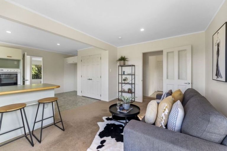 Photo of property in 5 Padstow Place, Camborne, Porirua, 5026