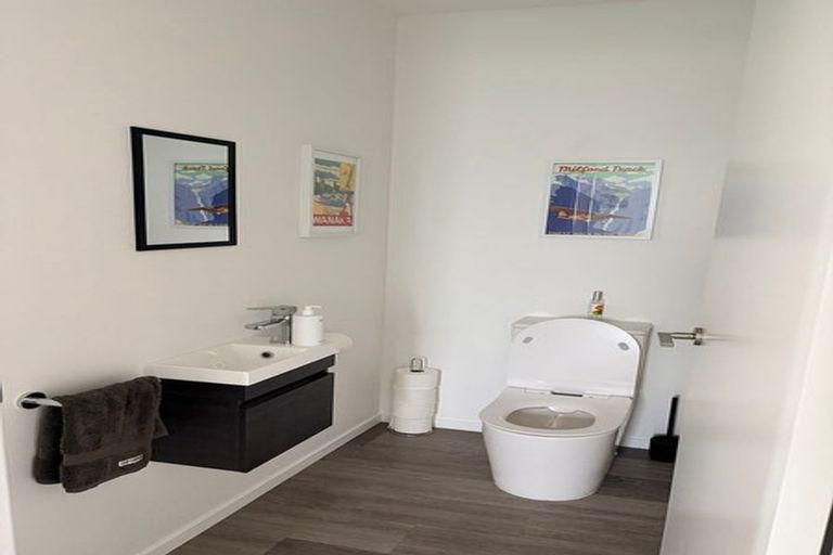 Photo of property in 42 Avalon Station Drive, Wanaka, 9305