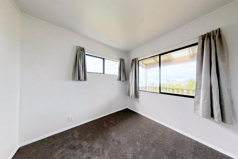 Photo of property in 10a Pingao Place, Waiinu Beach, Whanganui, 4588
