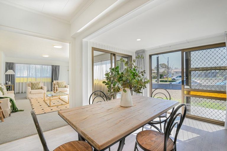 Photo of property in 3 Russell Street, Waipukurau, 4200