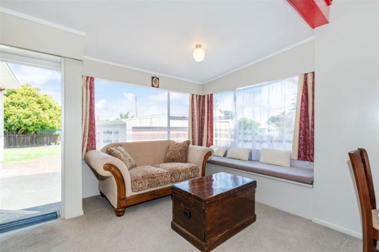Photo of property in 28 Scott Avenue, Mangere Bridge, Auckland, 2022