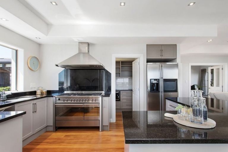 Photo of property in 3 Roystone Way, Huntsbury, Christchurch, 8022