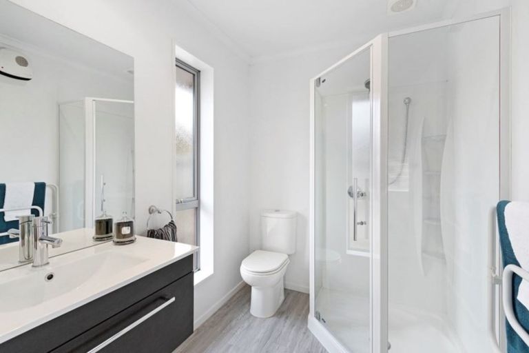 Photo of property in 4 Catkins Lane, Mairehau, Christchurch, 8052