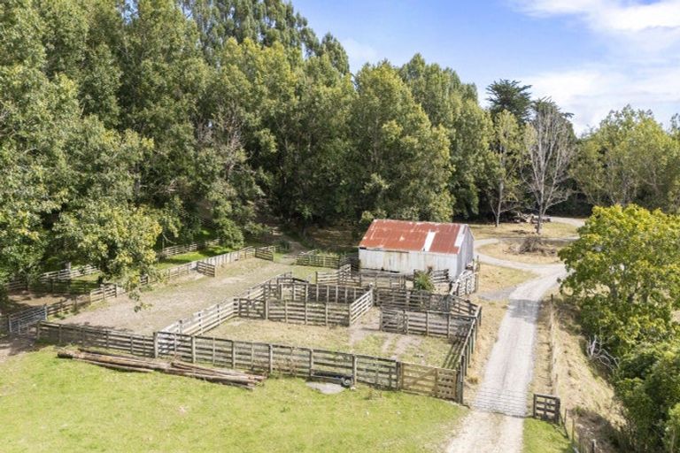 Photo of property in 1 Takapari Road, Pohangina, Ashhurst, 4884