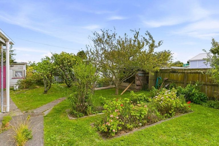 Photo of property in 77 Aotaki Street, Otaki, 5512