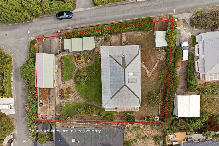 Photo of property in 12 Ross Terrace, Lyttelton, 8082