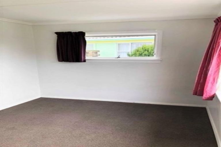 Photo of property in 126 Waihi Road, Hawera, 4610