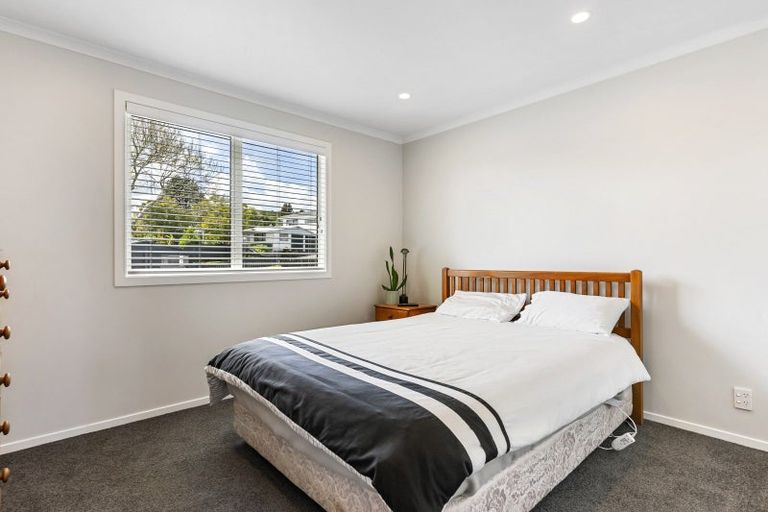 Photo of property in 95 Everglade Drive, Totara Heights, Auckland, 2105