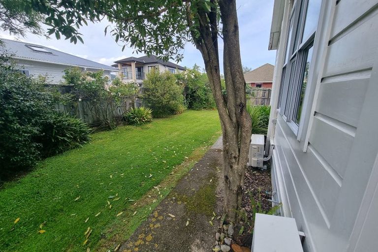 Photo of property in 15 Wai-iti Crescent, Woburn, Lower Hutt, 5010