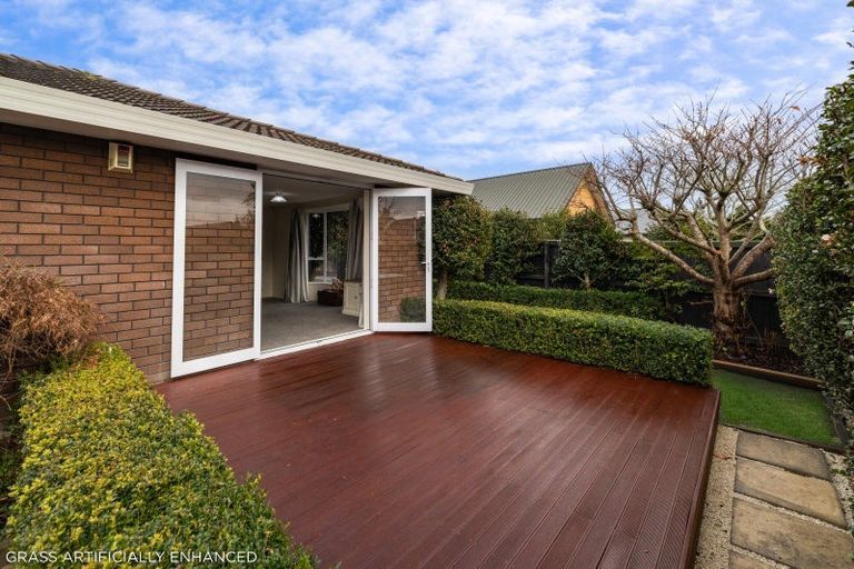 Photo of property in 1/68 Lowry Avenue, Redwood, Christchurch, 8051