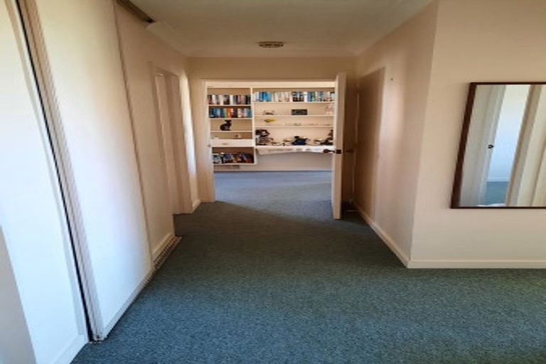 Photo of property in 2/98 Domain Terrace, Spreydon, Christchurch, 8024