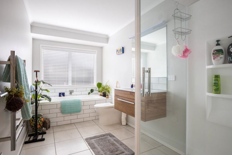 Photo of property in 389d Frankley Road, Ferndale, New Plymouth, 4310