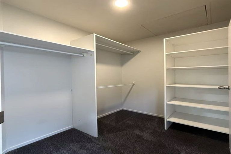 Photo of property in 11 Van Dyke Place, West Harbour, Auckland, 0618