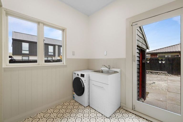 Photo of property in 31 Wrights Road, Addington, Christchurch, 8024