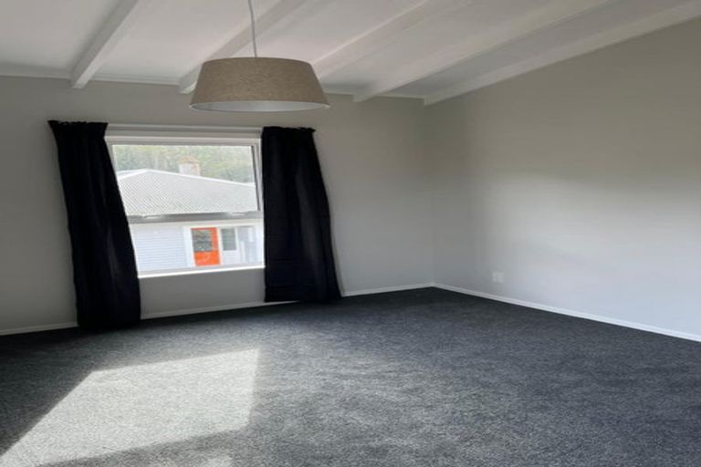 Photo of property in 6 Awarua Street, Ngaio, Wellington, 6035