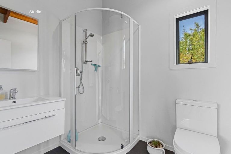 Photo of property in 3h Wallace Place, Westown, New Plymouth, 4310