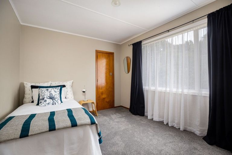 Photo of property in 79 Awanui Street, Merrilands, New Plymouth, 4312