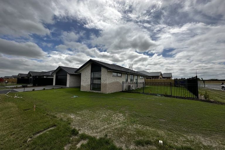 Photo of property in 4 Eileen Way, Rolleston, 7615