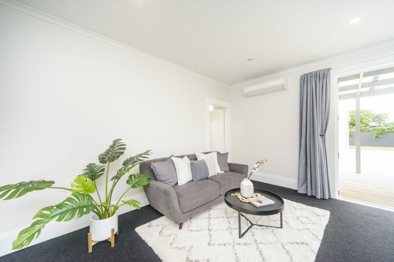 Photo of property in 11 Shamrock Street, Takaro, Palmerston North, 4412