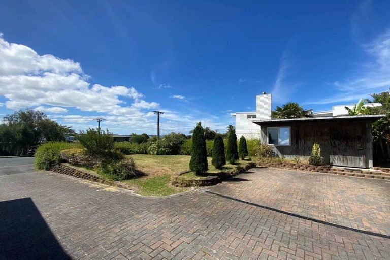 Photo of property in 10 Wairere Road, Torbay, Auckland, 0630