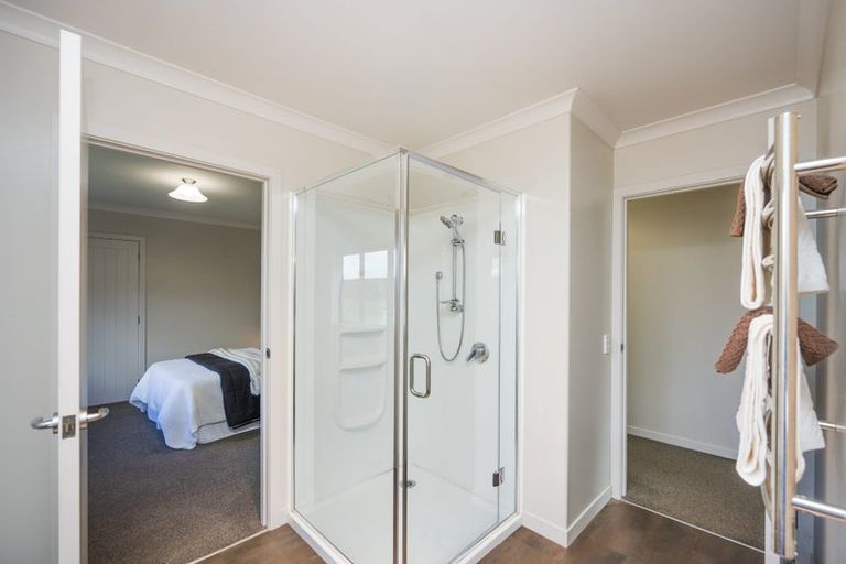 Photo of property in 75 Reid Line West, Feilding, 4777