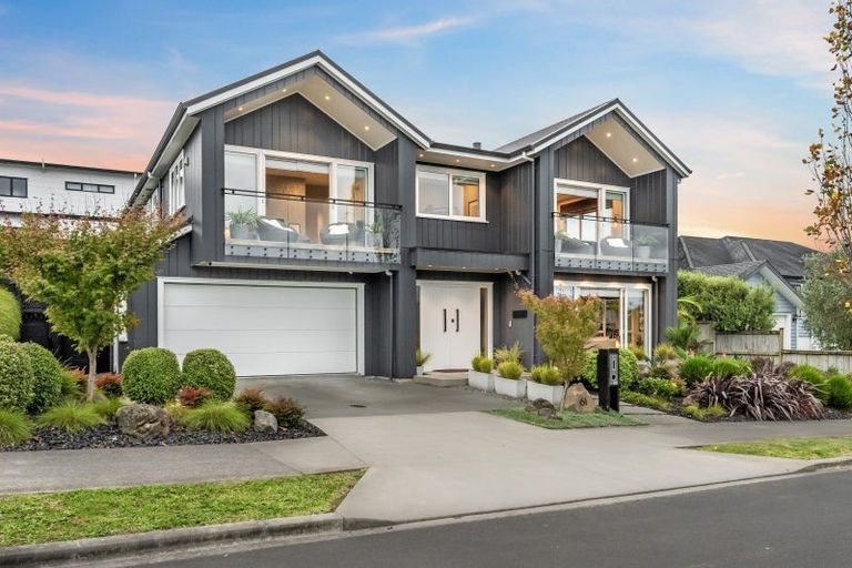 Photo of property in 61 Pitoitoi Drive, Riverhead, 0820