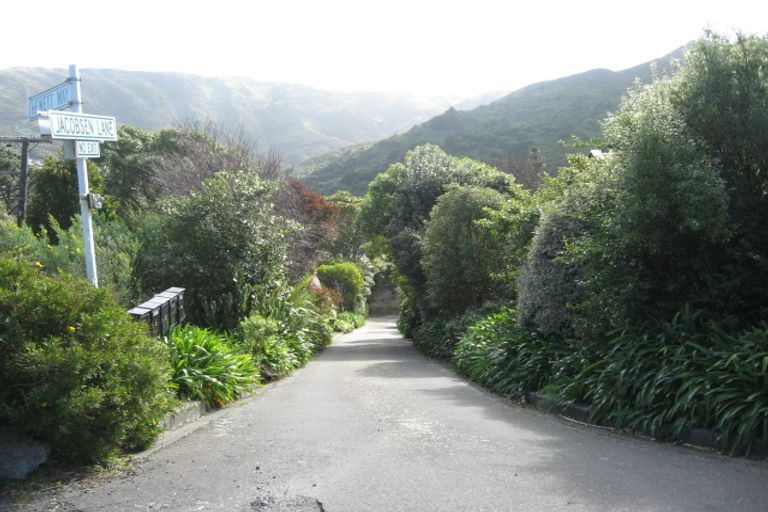 Photo of property in 24 Trelissick Crescent, Ngaio, Wellington, 6035