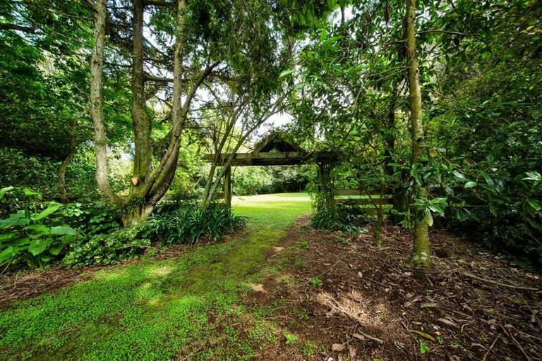 Photo of property in 279 Manutahi Road, Lepperton, New Plymouth, 4372