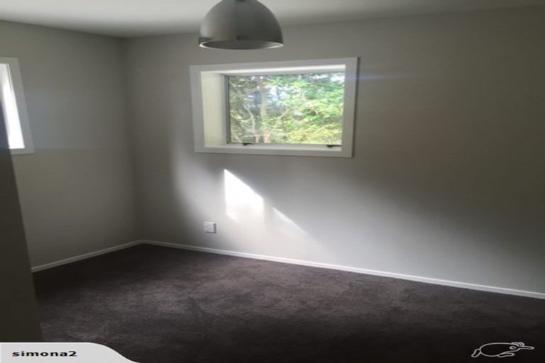 Photo of property in 24 Heaton Grove, Chatswood, Auckland, 0626