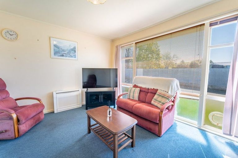 Photo of property in 1-11/94 Avenue Road, West End, Timaru, 7910