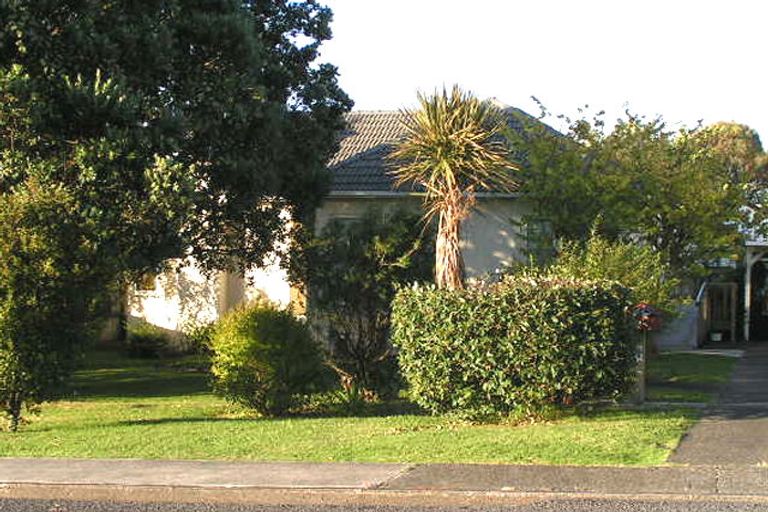 Photo of property in 2/24 Francis Street, Hauraki, Auckland, 0622