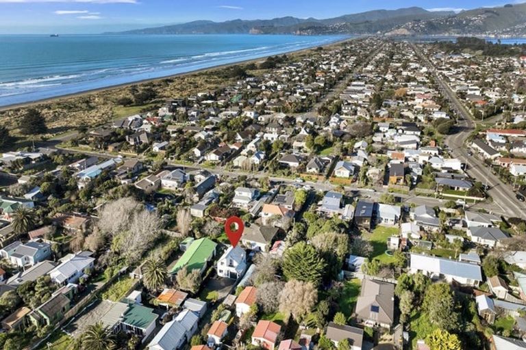 Photo of property in 35a Mountbatten Street, New Brighton, Christchurch, 8061