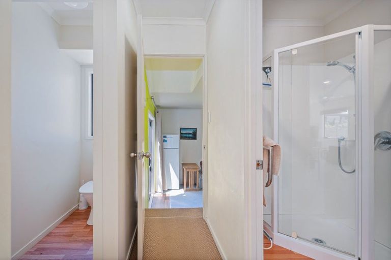 Photo of property in 15 Marlin Street, Whitianga, 3510