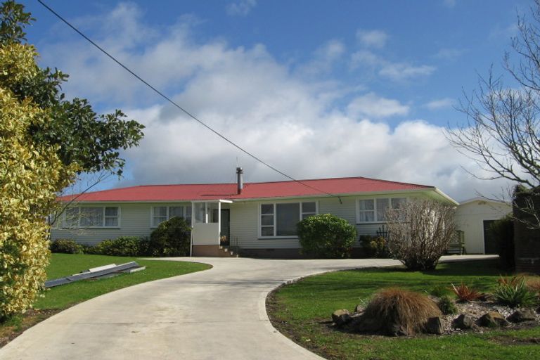 Photo of property in 29 Whaka Street, Maungaturoto, 0520