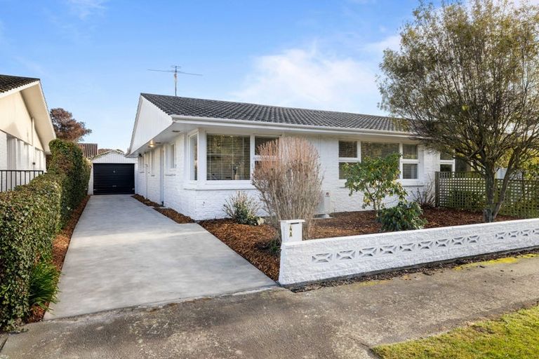 Photo of property in 2/4 Molesworth Place, Somerfield, Christchurch, 8024