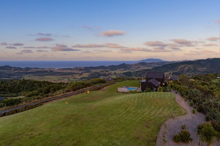 Photo of property in 1612p Pakiri Road, Tomarata, Wellsford, 0972