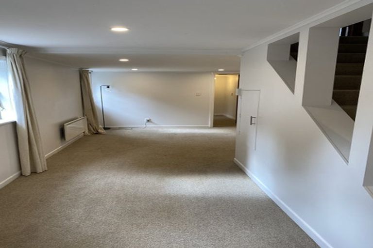 Photo of property in 16 Kaihuia Street, Northland, Wellington, 6012