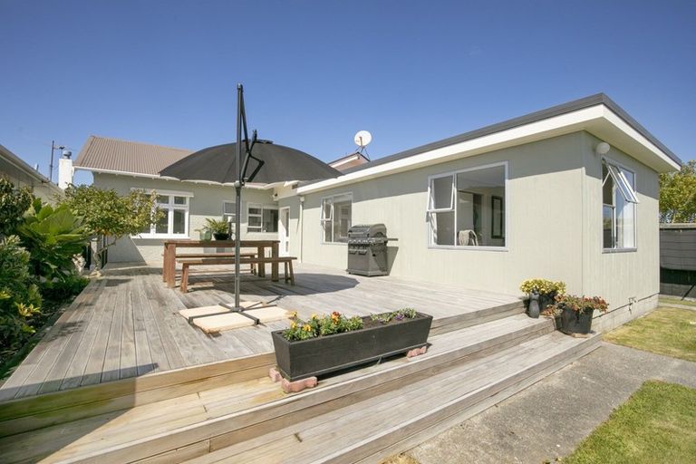 Photo of property in 17 Tennyson Street, Petone, Lower Hutt, 5012