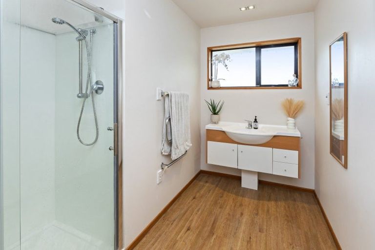 Photo of property in 1/16a Sayers Crescent, Ilam, Christchurch, 8041