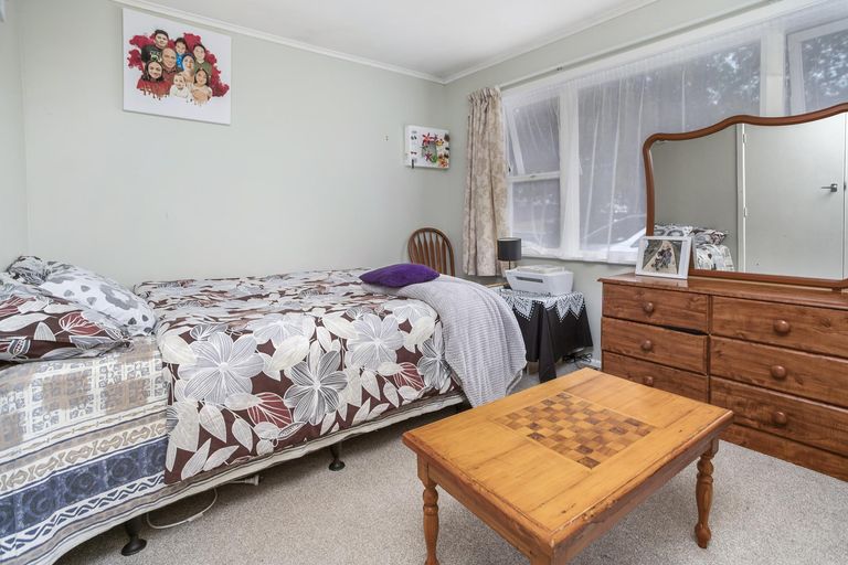 Photo of property in 6 Tindall Crescent, Otara, Auckland, 2023
