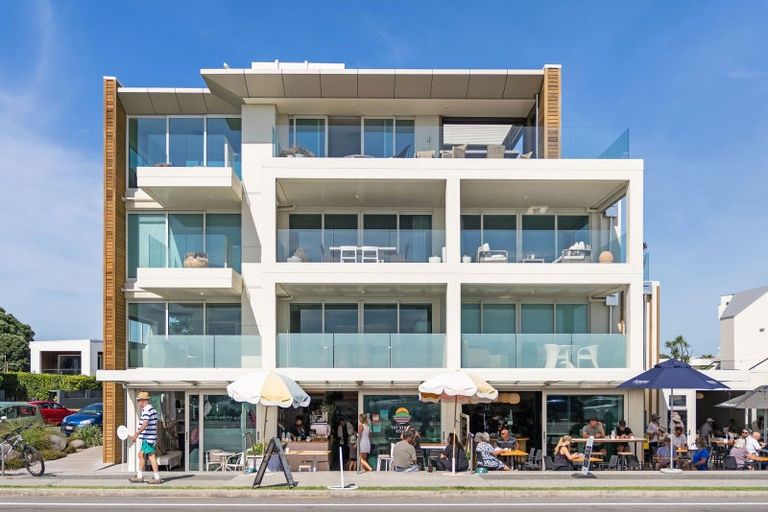 Photo of property in 2/154 Marine Parade, Mount Maunganui, 3116