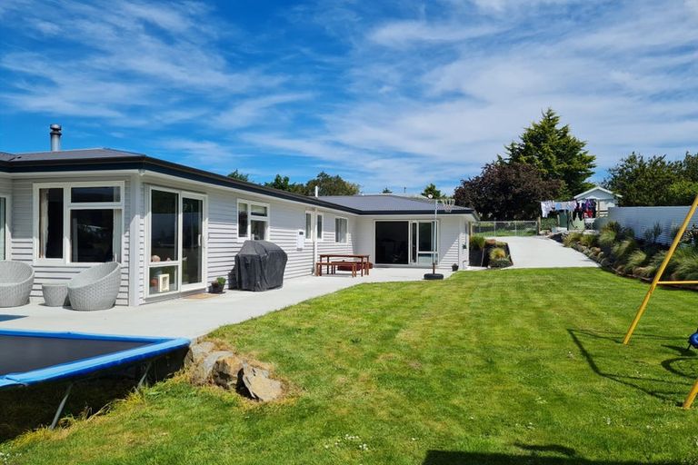 Photo of property in 16 Rees Street, Duntroon, Oamaru, 9494