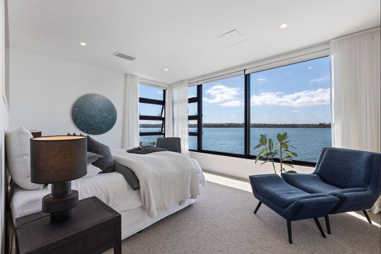 Photo of property in 17 Lansdowne Street, Bayswater, Auckland, 0622