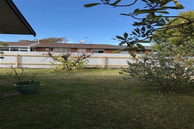 Photo of property in 8 Bennelong Place, Havelock North, 4130