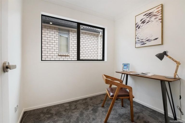 Photo of property in 69 Drumbuoy Drive, Flat Bush, Auckland, 2019