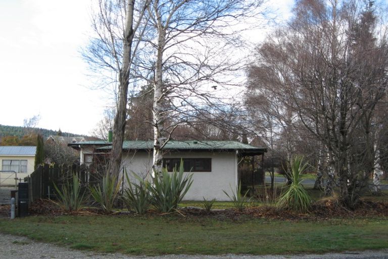 Photo of property in 189 Beacon Point Road, Wanaka, 9305