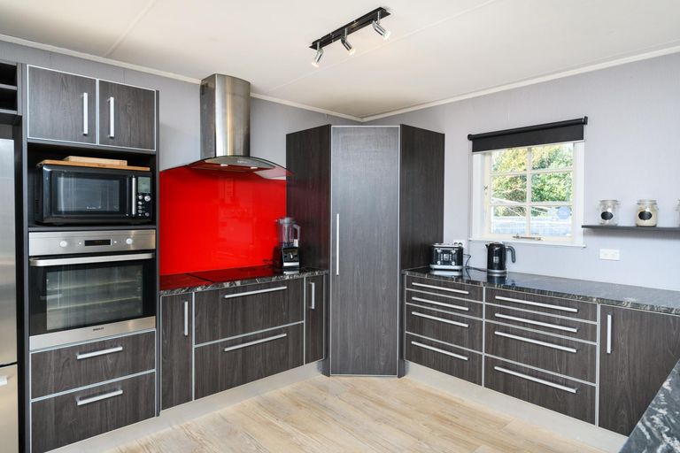 Photo of property in 12 Saturn Crescent, Milson, Palmerston North, 4414