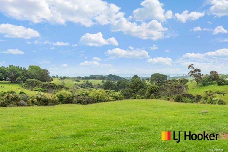 Photo of property in 35 Awhitu Central Road, Awhitu, 2684